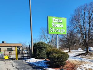 Extra Space Storage - 3121 - Rumford - Narragansett Park Dr